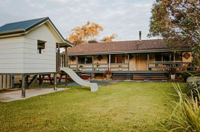 Country Cottage in Town
